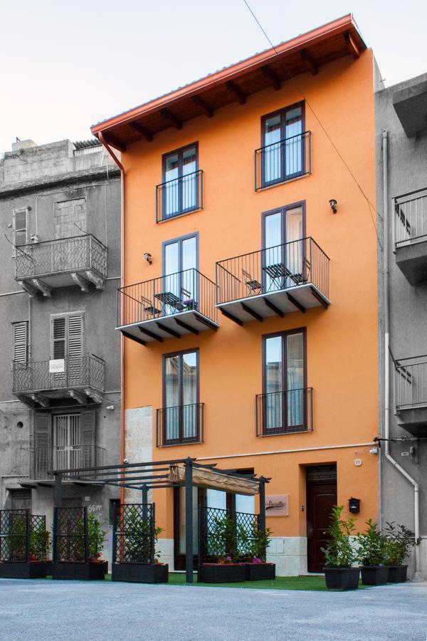 ليكاتا B&B La Piazzetta المظهر الخارجي الصورة